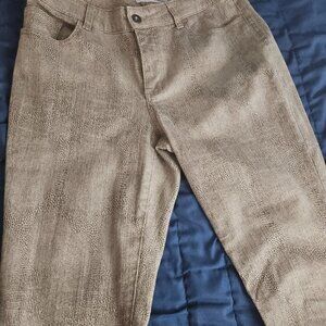 Chicos Platinum Animal print Cotton and Lycra, Jean style.